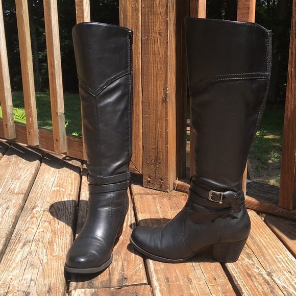 bare traps leather boots